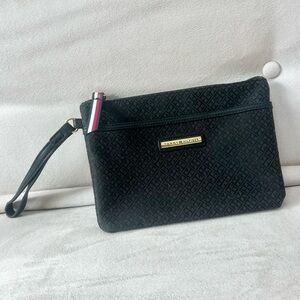 Tommy Hilfiger Logo Black Fabric Wristlet